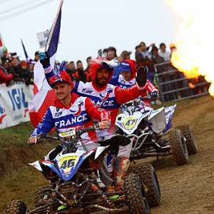 <b>L'Equipe de France avec Adrian Mangieu - By rapport, Yoann Gillouin - Yamaha et Antoine Cheurlin - Yamaha (photo FFM)</b>